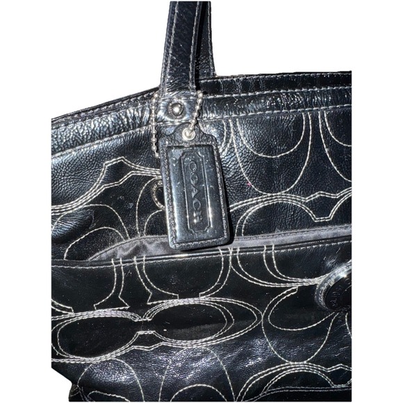 Coach Bag F19256 Signature Stitched Black Patent Lg. Leather Diaper Tote Laptop - Picture 3 of 9